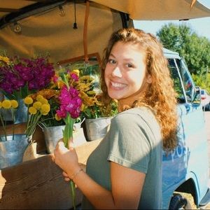 Meet your Posher, Lydia